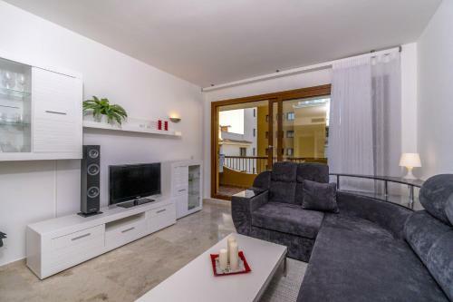 Punta Prima Apartment Sleeps 4 Pool Wifi