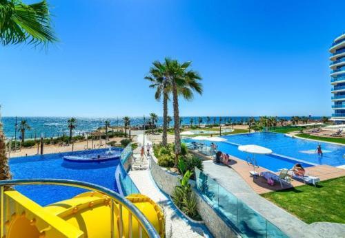 Punta Prima Apartment Sleeps 4 Pool Air Con Wifi