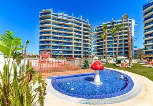 Punta Prima Apartment Sleeps 6 Pool Wifi