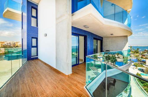 Punta Prima Apartment Sleeps 4 Pool Wifi