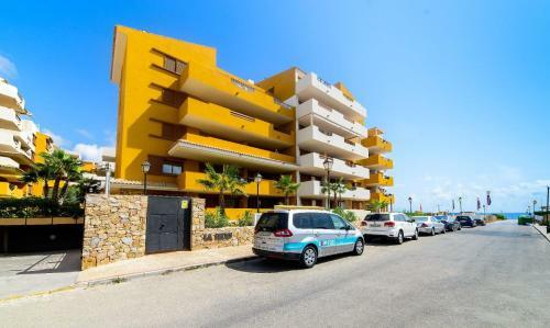 Punta Prima Apartment Sleeps 5 Pool Air Con Wifi