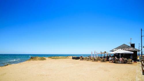 Punta Prima Apartment Sleeps 5 Pool Air Con Wifi