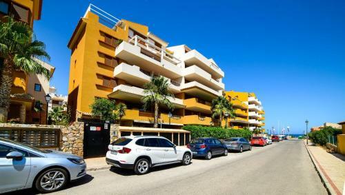 Punta Prima Apartment Sleeps 5 Pool Air Con Wifi