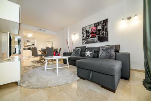 Punta Prima Apartment Sleeps 4 Pool Air Con Wifi