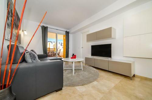 Punta Prima Apartment Sleeps 4 Pool Air Con Wifi