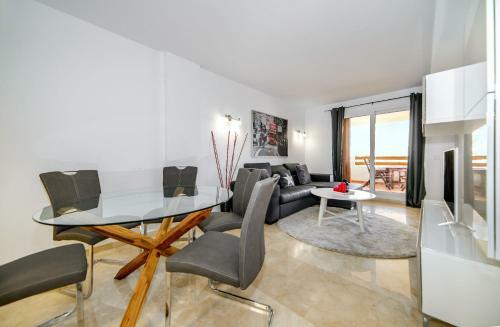Punta Prima Apartment Sleeps 4 Pool Air Con Wifi
