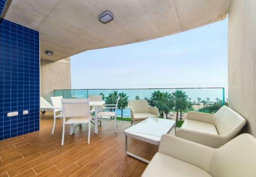 Punta Prima Apartment Sleeps 4 Pool Air Con Wifi