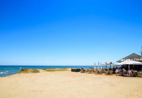 Punta Prima Apartment Sleeps 4 Pool Air Con Wifi