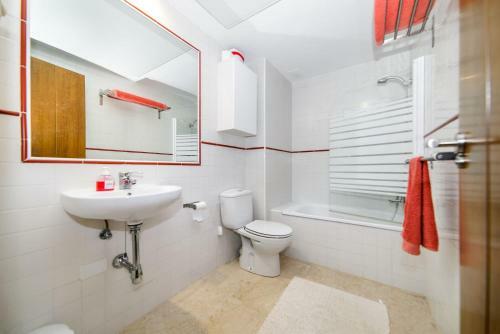 Punta Prima Apartment Sleeps 4 Pool Air Con Wifi