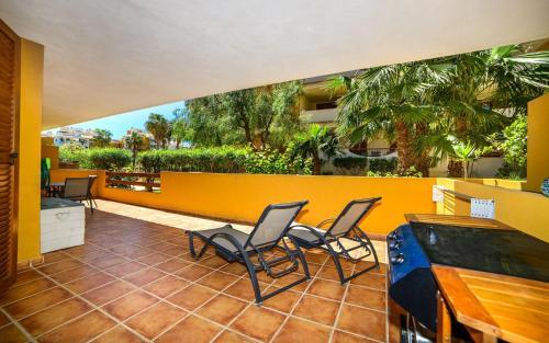 Punta Prima Apartment Sleeps 4 Pool Air Con Wifi