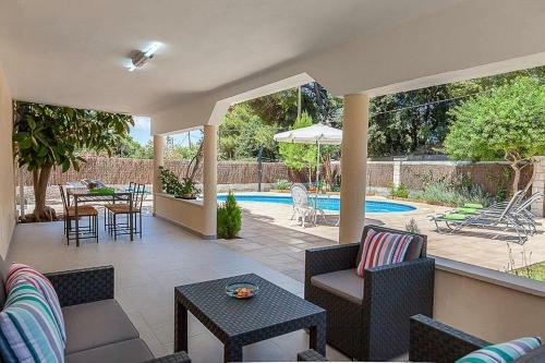 Es Mal Pas Villa Sleeps 6 Air Con Wifi