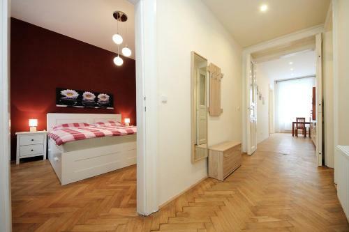 Historic Centre Apartments V