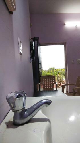 Lodge Sri Sai Suvarna Inn