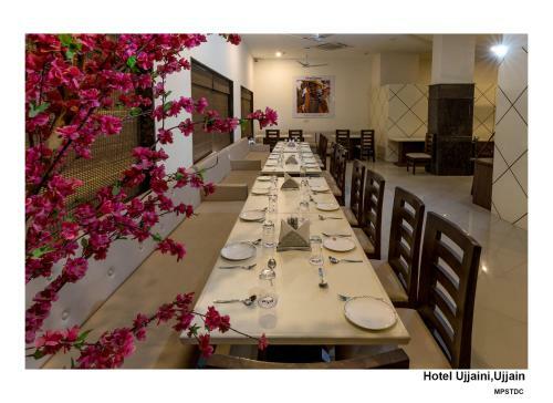 Hotel Mpt Ujjaini, Ujjain