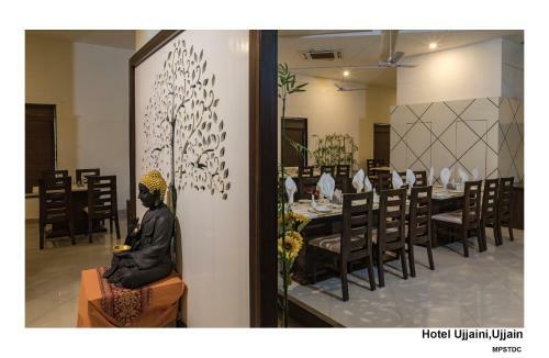 Hotel Mpt Ujjaini, Ujjain