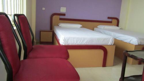 Lodge Ushasree Residency
