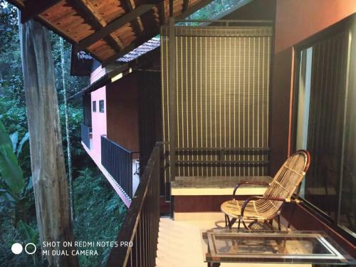 Villa Honeyrock Resorts