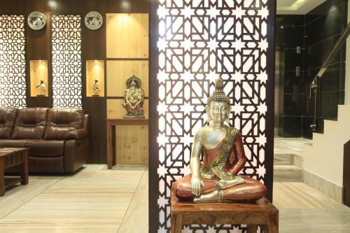Hotel Sandesh Pride