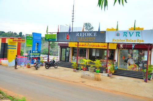 Rvr Hotels