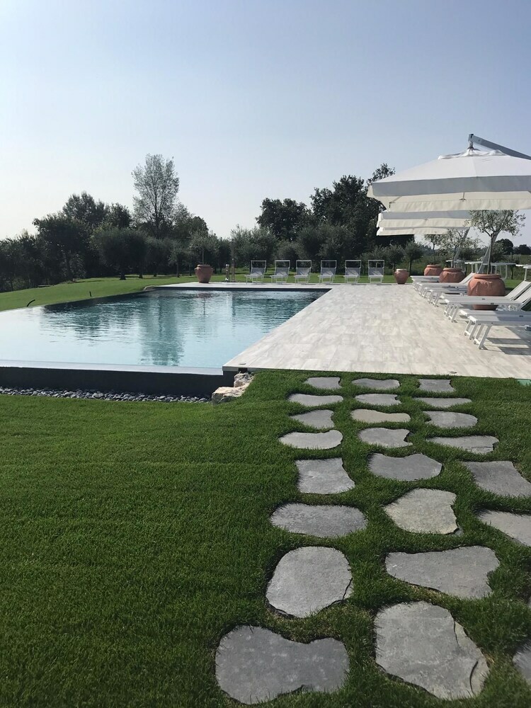 La Zarabba Boutique Hotel