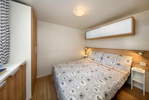 Albatross Mobile Homes On Camping Mare E Pineta