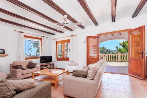 Xabia Villa Sleeps 6 Pool Wifi
