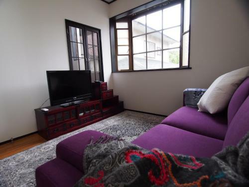 Purple Sofa House Kamakura Zushi