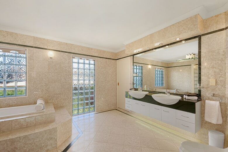 Lake View Luxury
