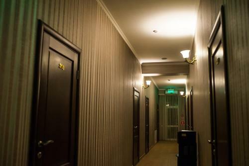 Lazurnoye Okno Hotel