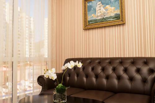 Lazurnoye Okno Hotel