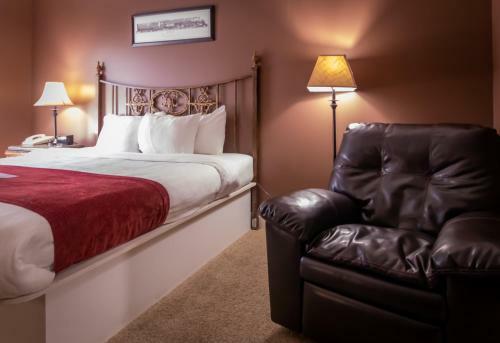 Hotel Depot Inn & Suites