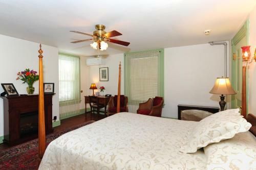 Bed & Breakfast Wainwright Inn