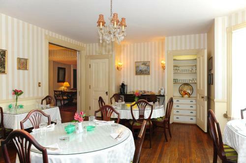 Bed & Breakfast Wainwright Inn