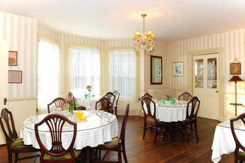 Bed & Breakfast Wainwright Inn