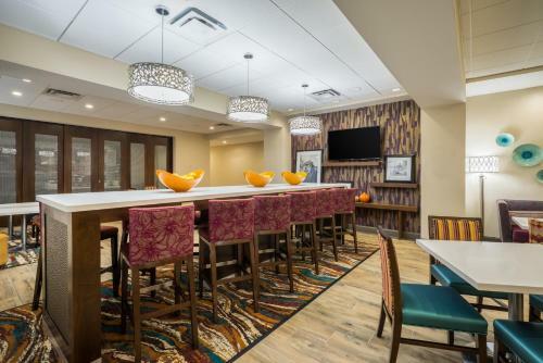 Hotel Hampton Inn Newport