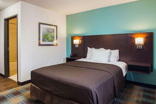 Suburban Extended Stay Hotel