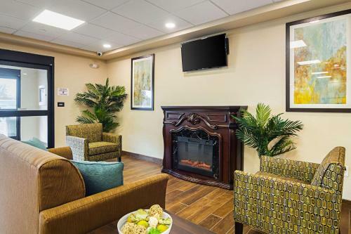 Suburban Extended Stay Hotel