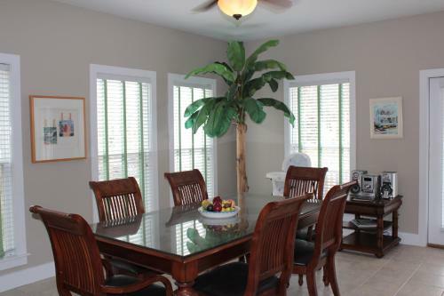 Dreamscape - Seagrove Beach Home