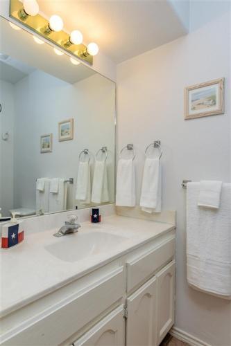 Dolphin 7 Villa