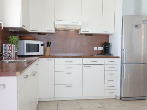 Cozy Villa In Aigne With Private Pool And Jacuzzi