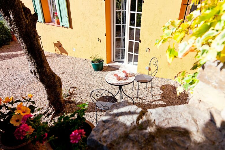 Bed & Breakfast Villa Juli Guesthouse
