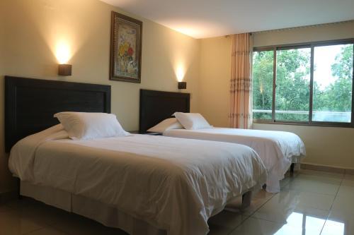Hotel F Sur Inn