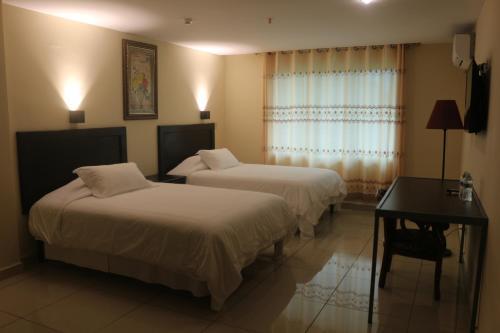 Hotel F Sur Inn