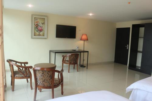 Hotel F Sur Inn