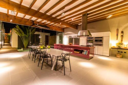 Casa-capri Luxury Beach House