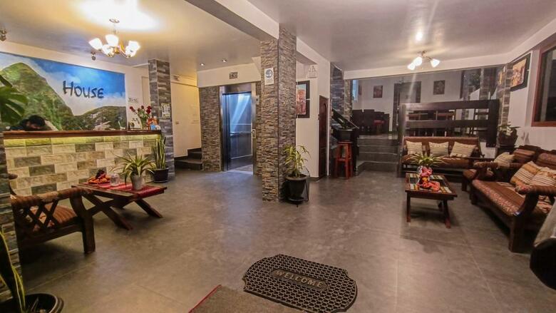 Hotel Machu Picchu Adventure House