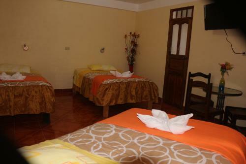 Hostal Dennys House
