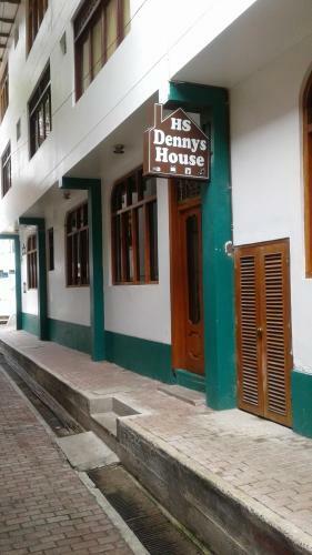 Hostal Dennys House