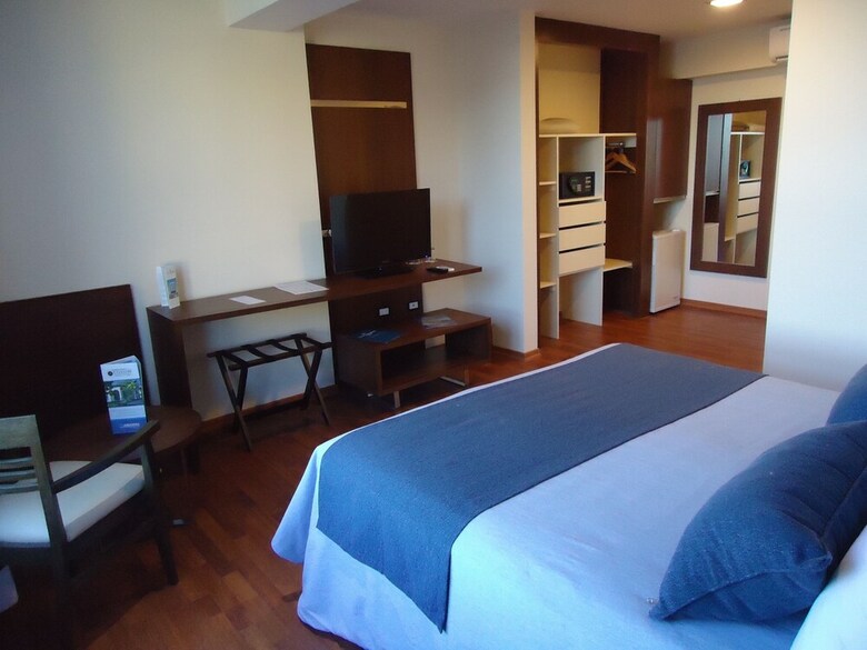 Puerto Amarras Hotel & Suites