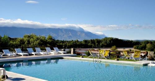 Balc�n Del R�o, Hotel De Campo Y Caba�as